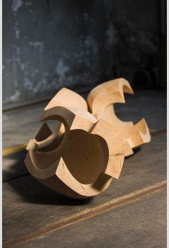 Holzskulptur TriasAmeno 2