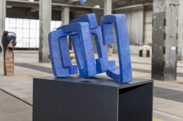 Holzplastik Einmitten 3