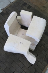 Holzskulptur Wuerfelbluete 2